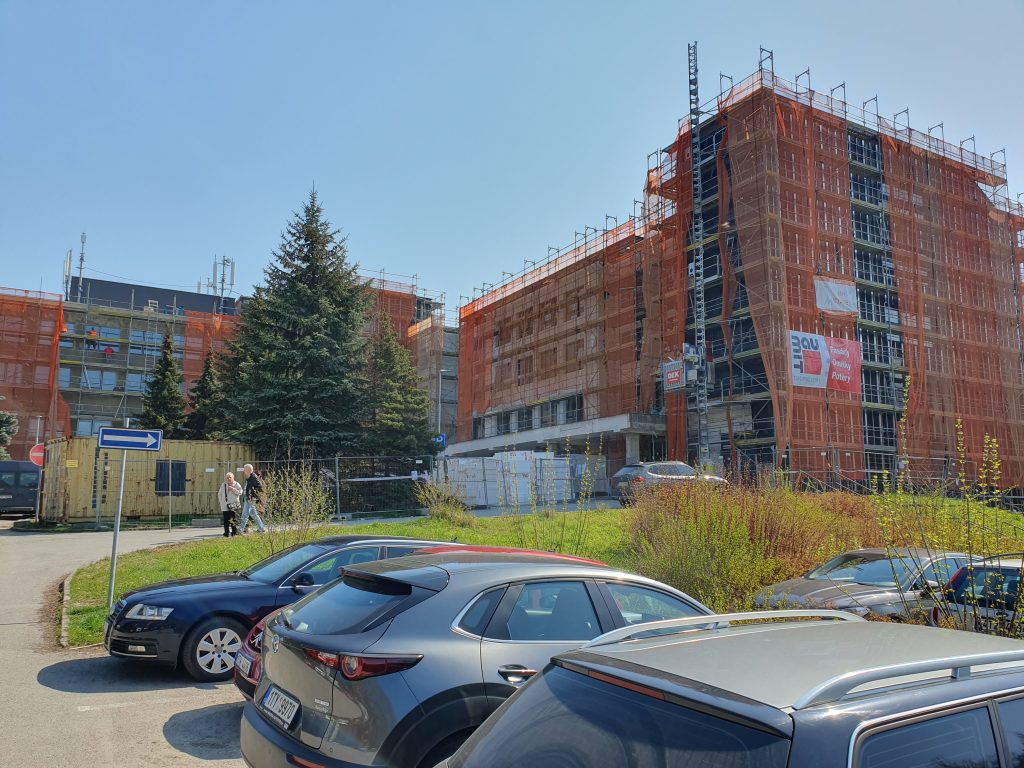 The ongoing renovation of the Karvina Mizerov Medical Centre. Photo: CVUT